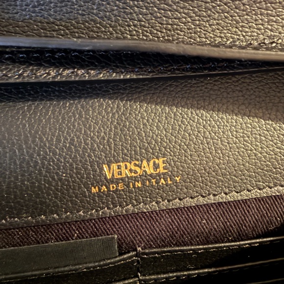 La Medusa small leather crossbody bag - Picture 3 of 6